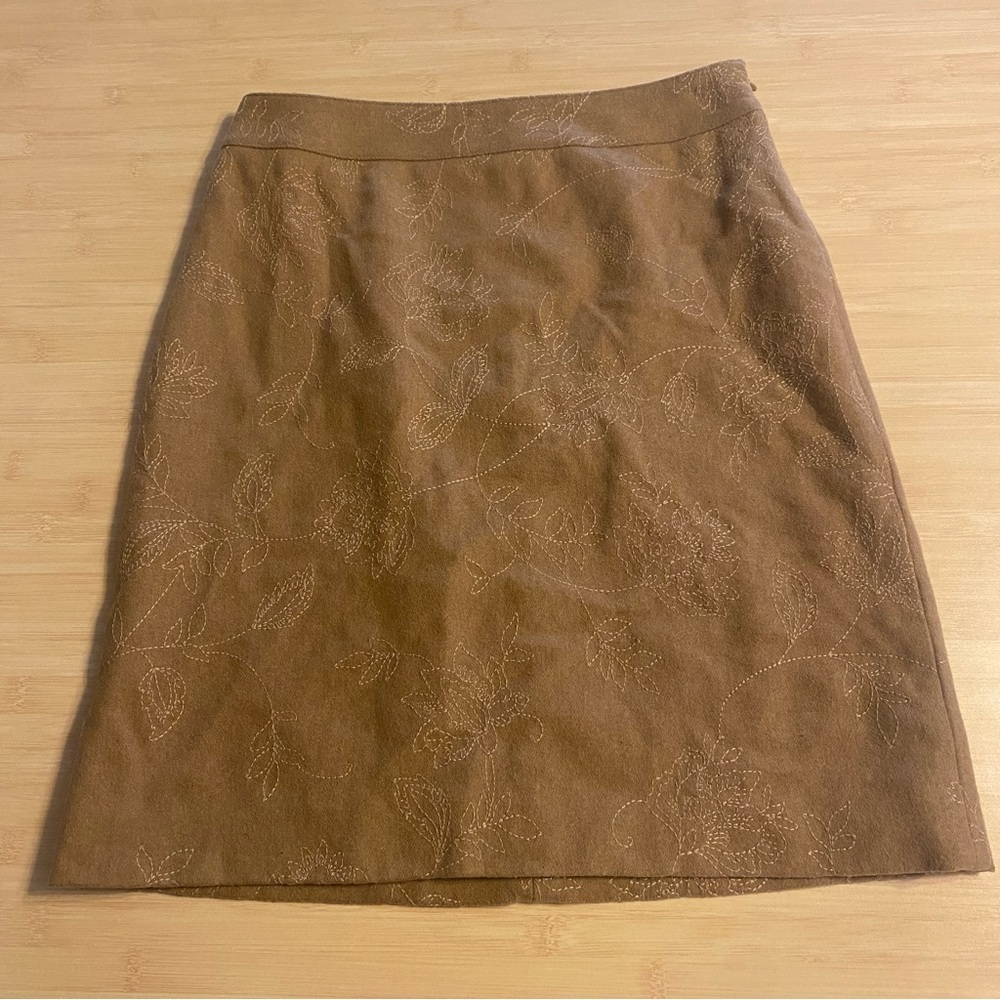 Ann Taylor Floral Embroidered Wool Blend Tan Pencil Skirt Size 2